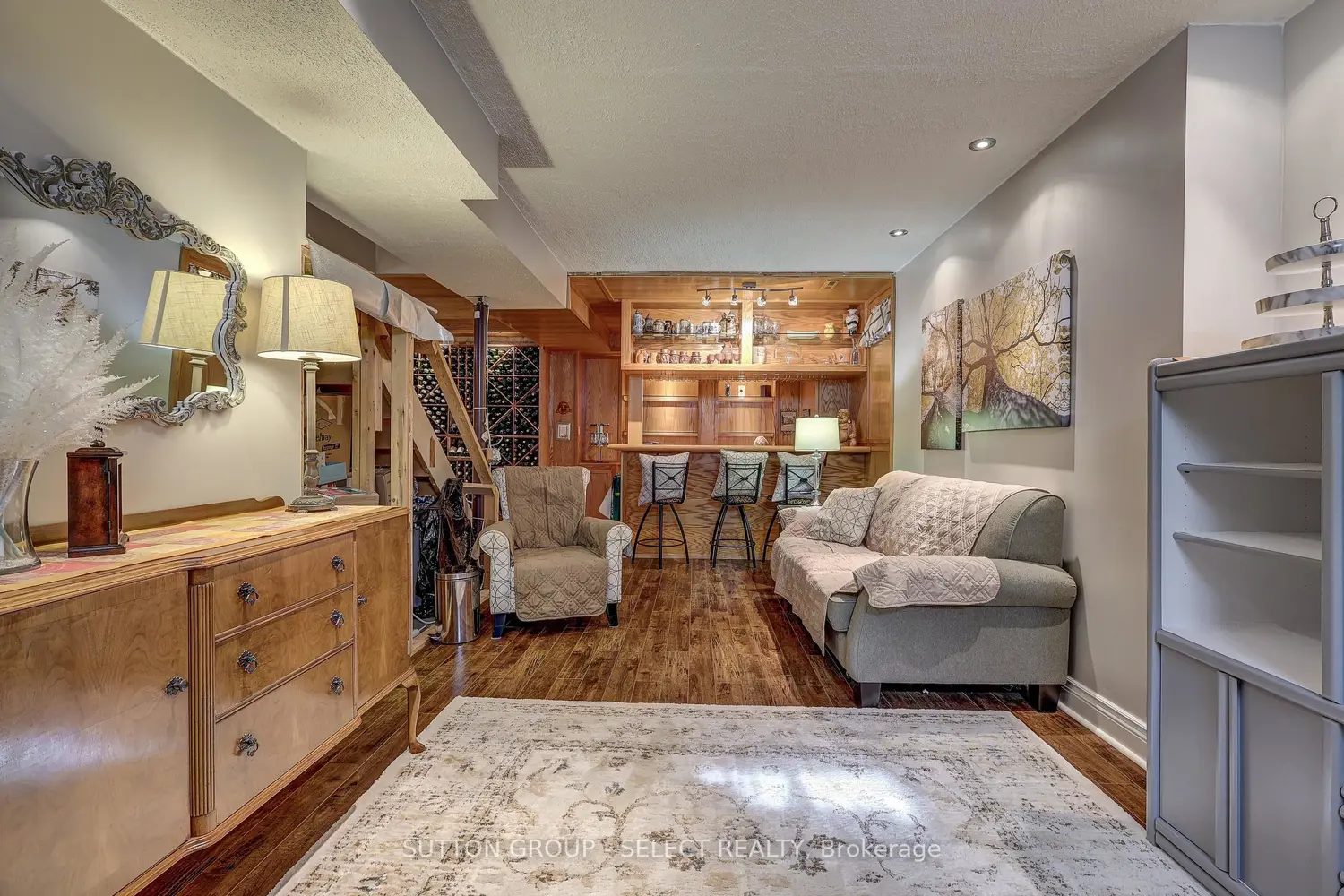 Additional image 16 of 462 Ambleside Drive