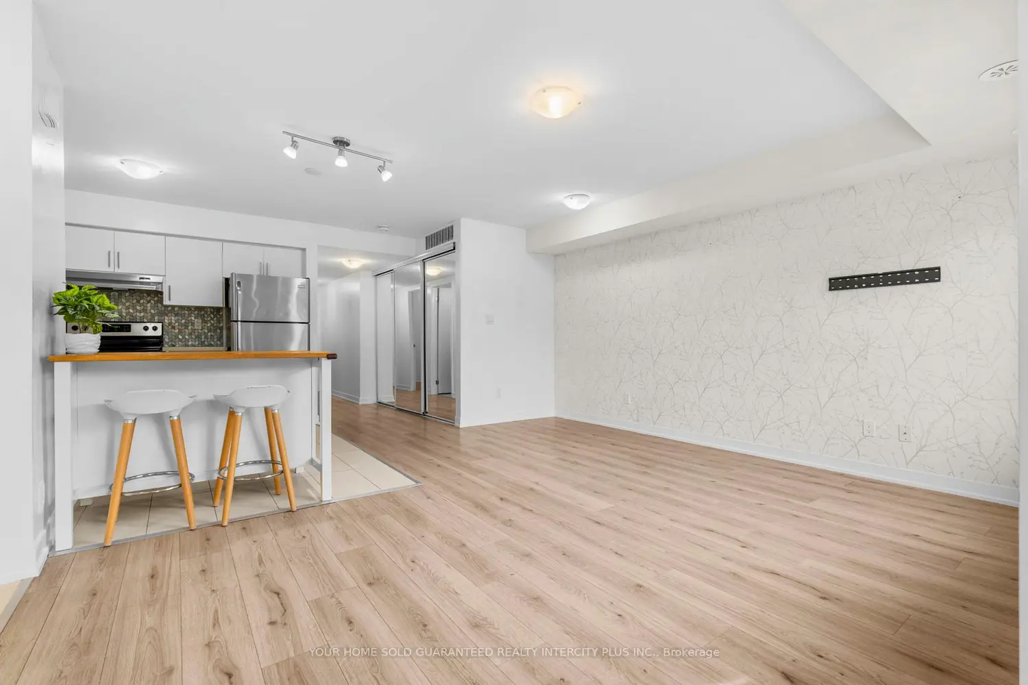 Additional image 9 of 26 Bruce Street E05