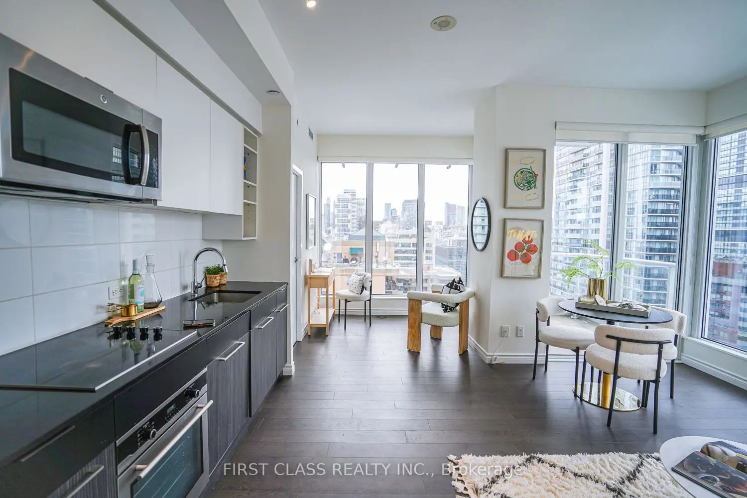 Additional image 3 of 68 Shuter Street 2010