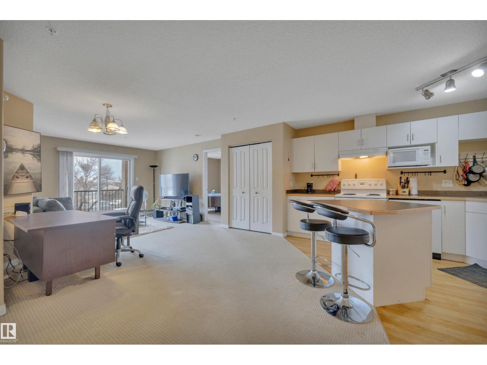 326-11325 83 Street NW, Edmonton, AB, T5B4W5