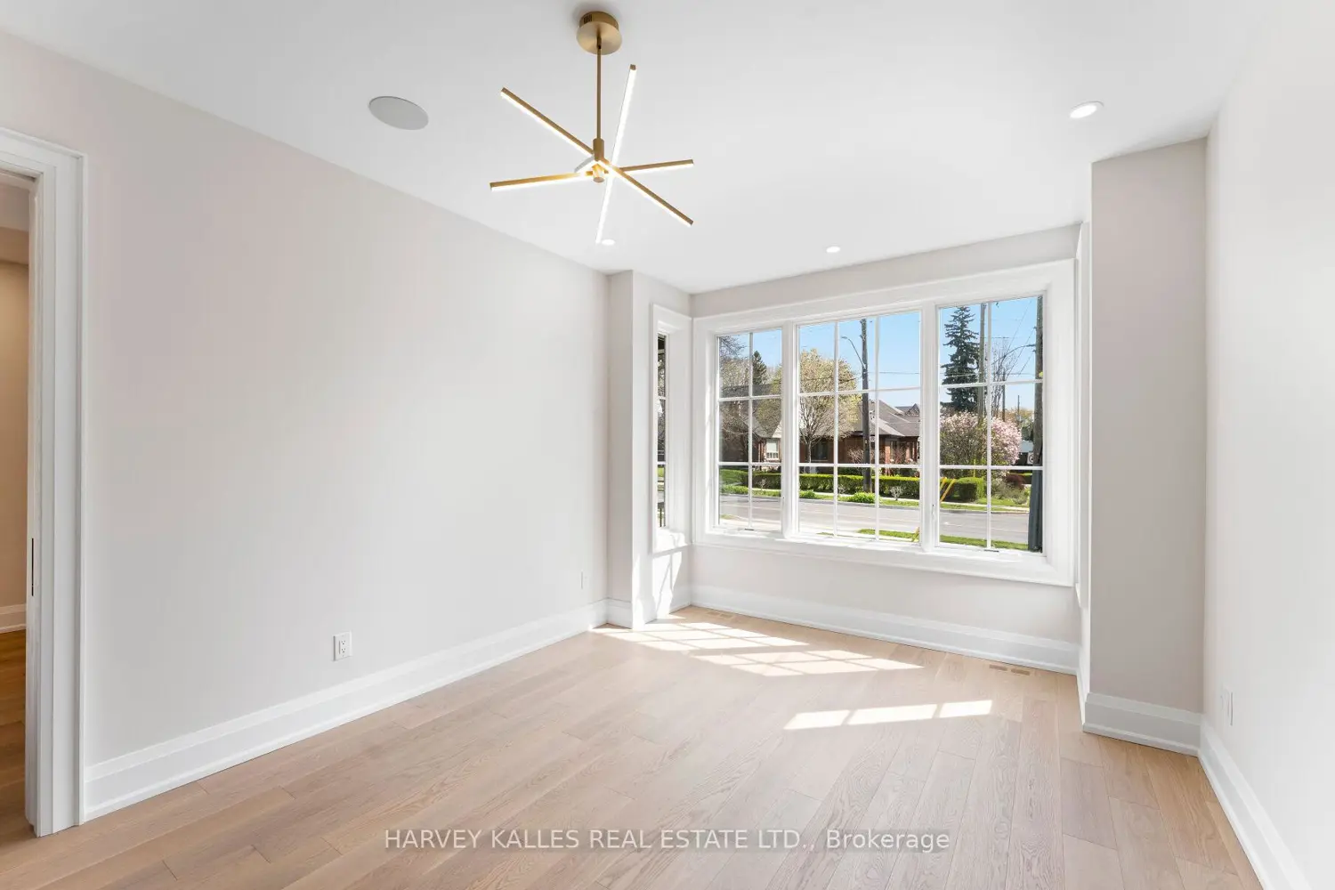 Additional image 4 of 94 Prince Edward Drive