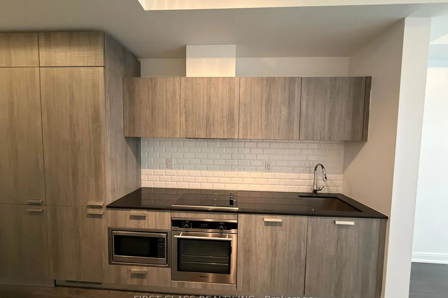 Additional image 3 of 50 Charles Street 1009