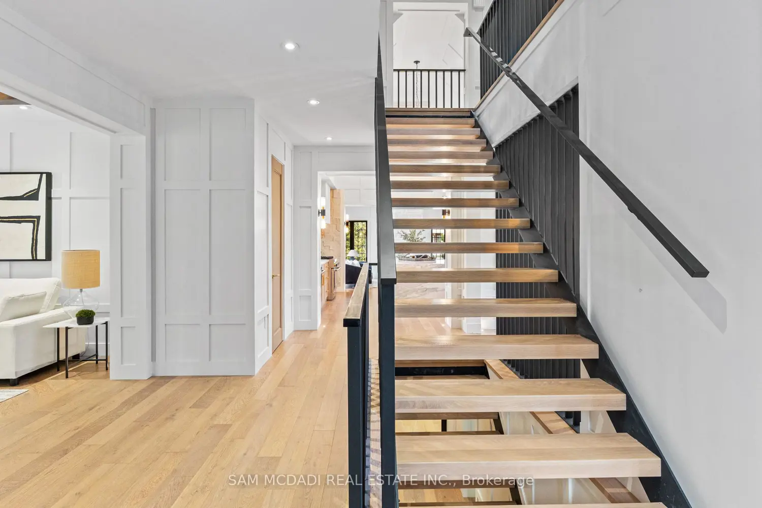 Additional image 7 of 977 Unsworth Avenue