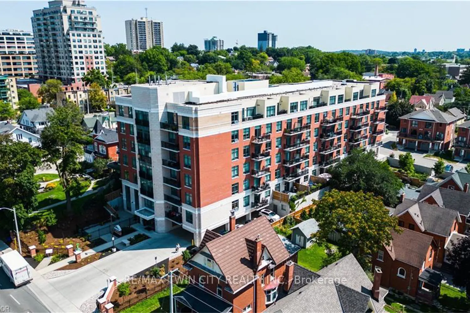 Additional image 16 of 399 Queen Street 317