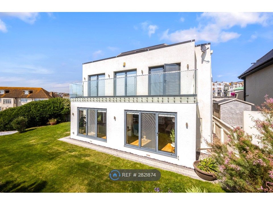 4 bed detached house to rentMarine Drive, Saltdean, Brighton BN2