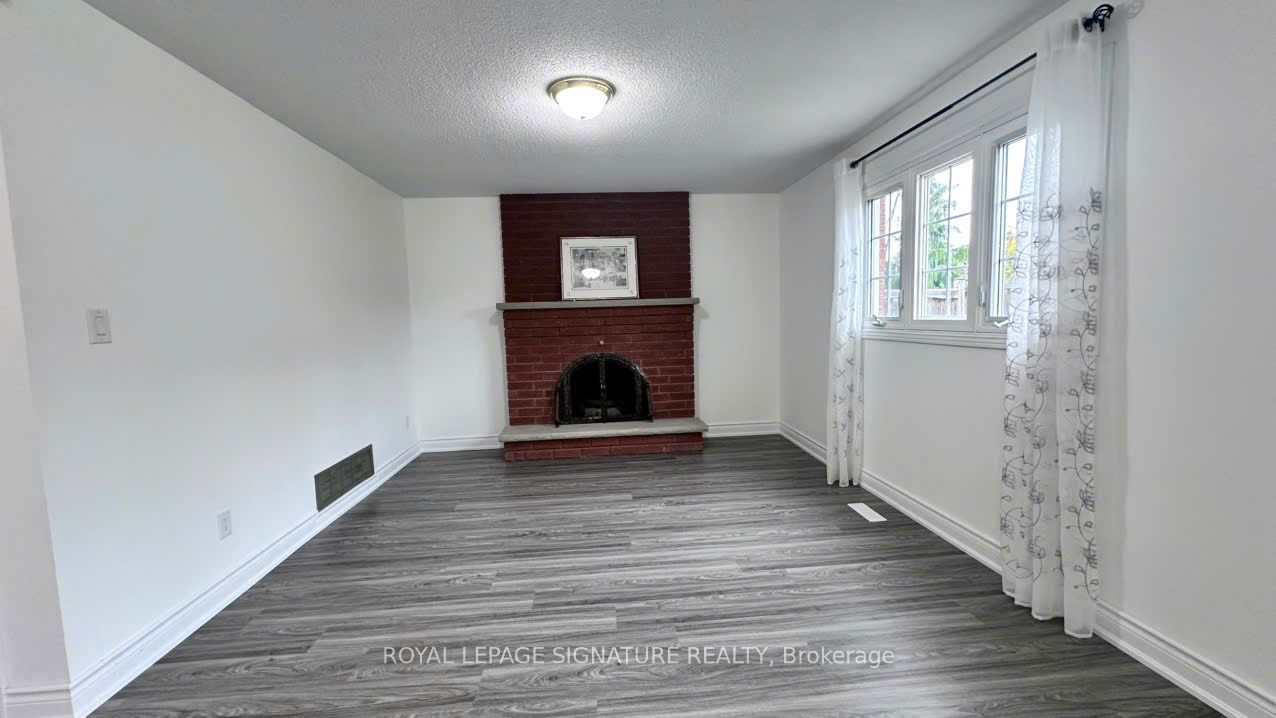 Additional image 2 of Walkout Base-3137 Sunnyhill Drive, Mississauga, ON, L4X 2K5