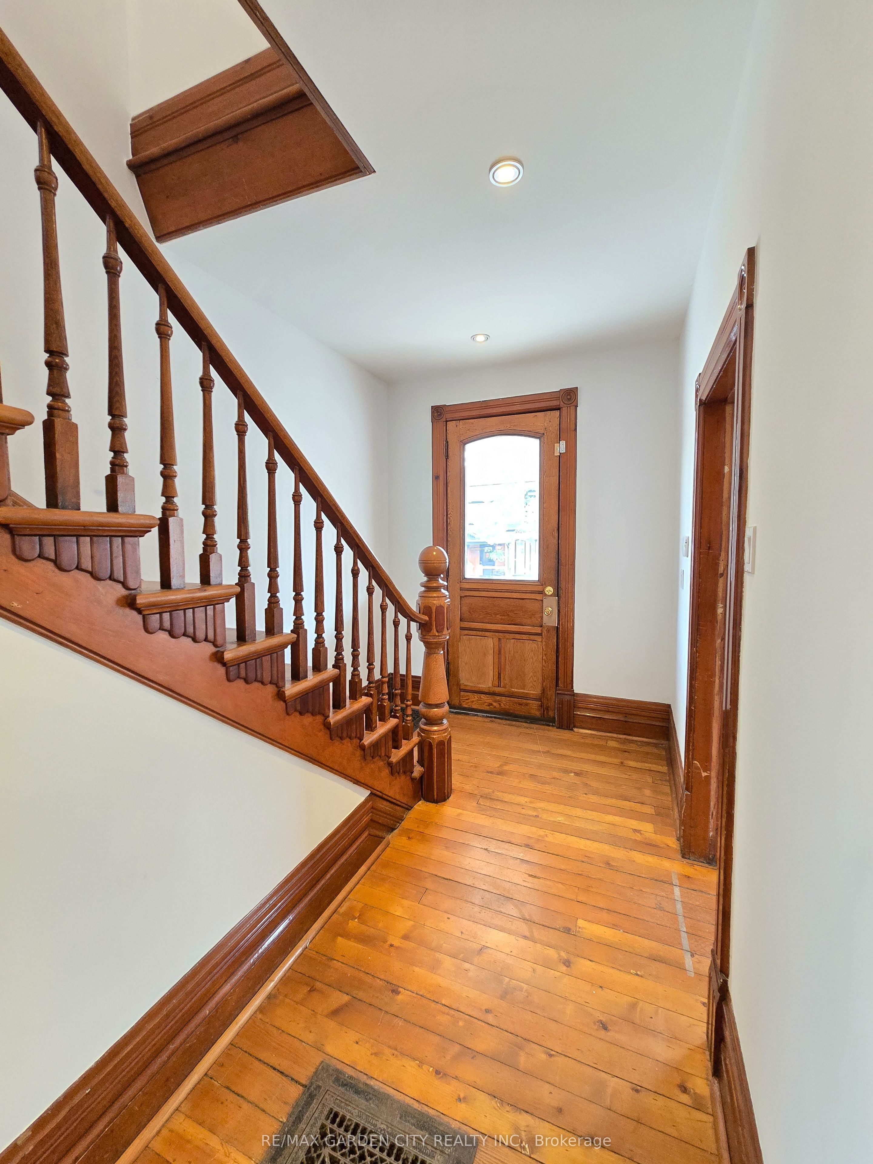 Additional image 5 of 7 Ontario Street, Grimsby, ON, L3M 3G8