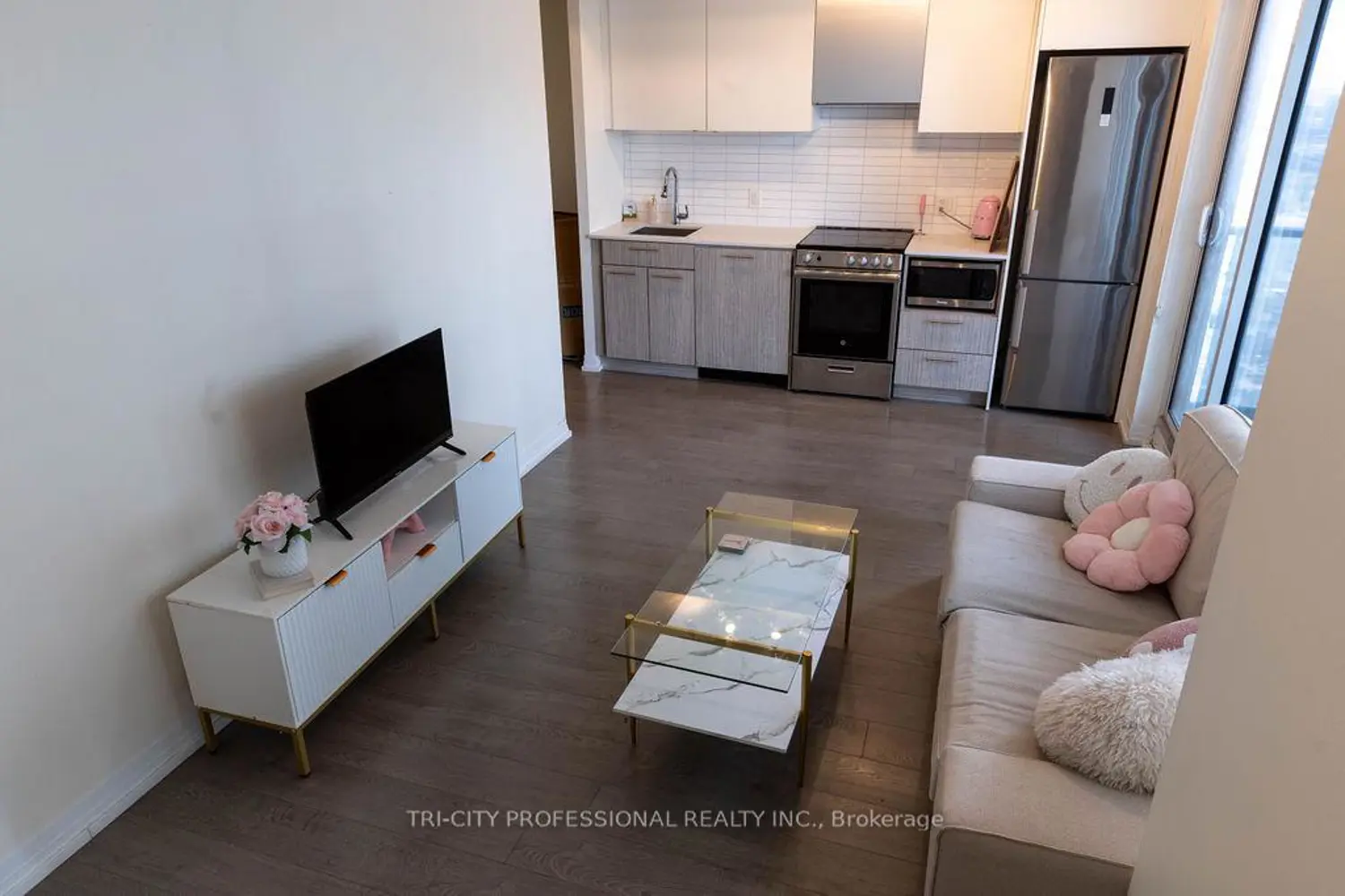 Additional image 5 of 251 Jarvis Street 3605