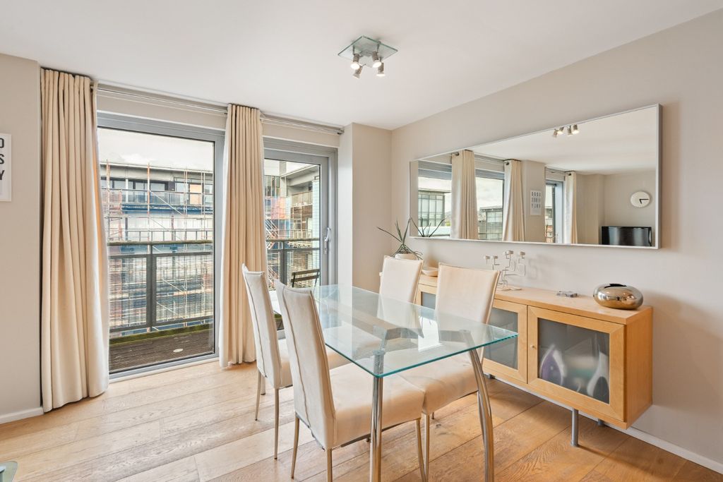 Additional image 15 of 2 bed flat to rentBreadalbane Street, Leith, Edinburgh EH6