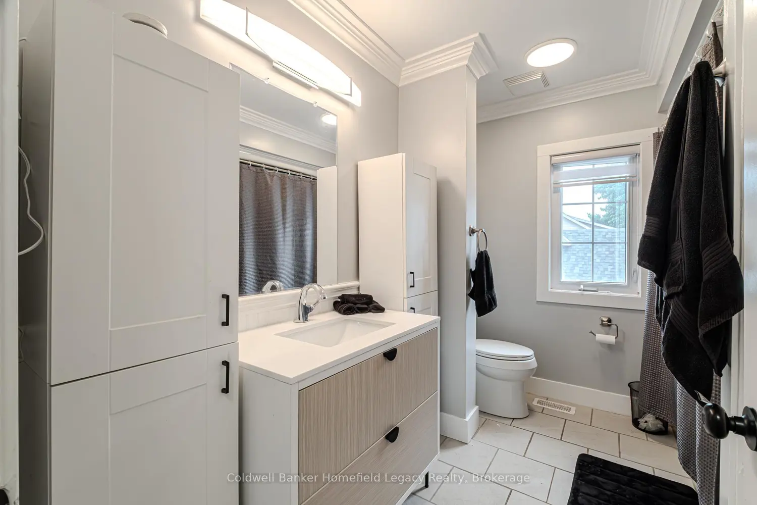 255 Water Street photo 5