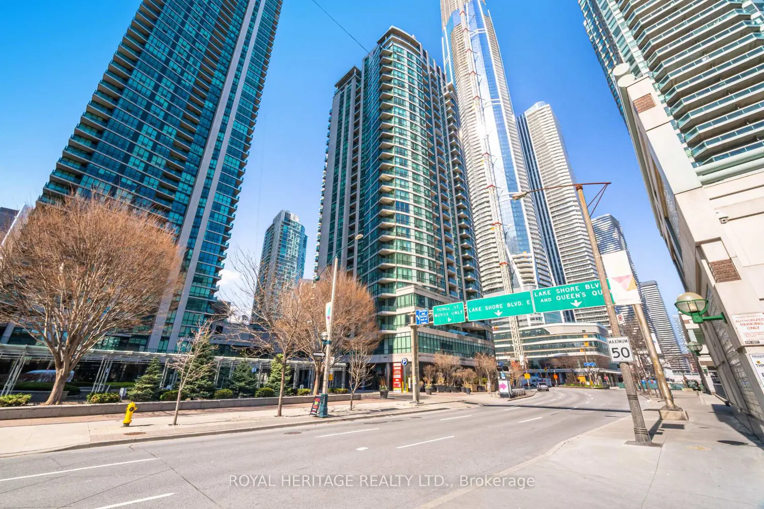 Additional image 19 of 12 Yonge Street 611