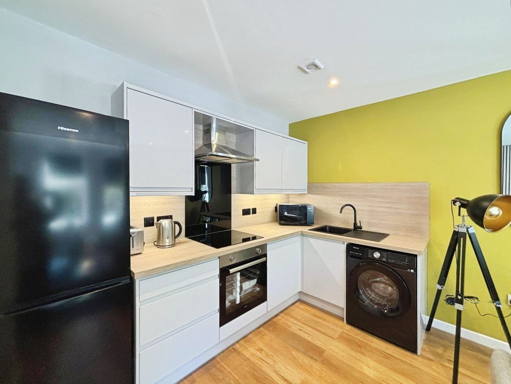 Additional image 7 of 2 bed flat to rentWilbraham Road, Manchester M14