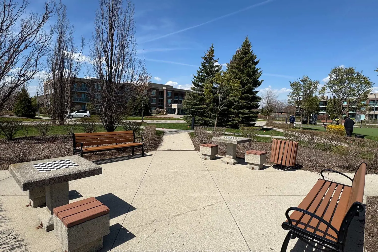 Additional image 15 of 40 Via Rosedale Way 307
