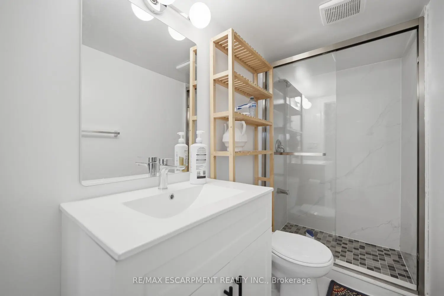 Additional image 11 of 25 Colborne Street