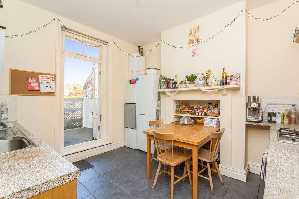Additional image 3 of 6 bed maisonette to rentPreston Road, Brighton BN1