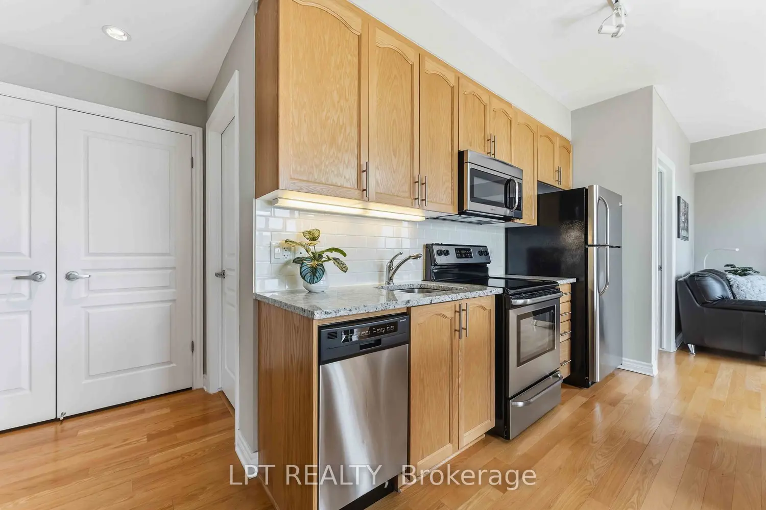 755 Beauparc Private 301 photo 3