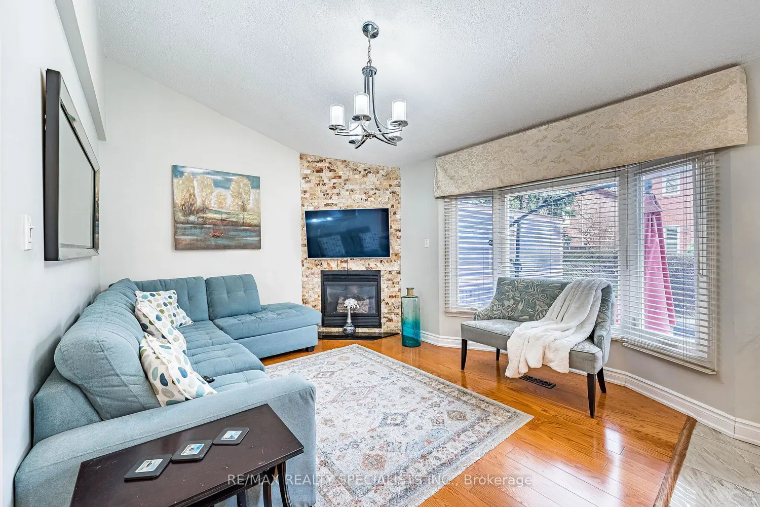 Additional image 4 of 3932 Periwinkle Crescent
