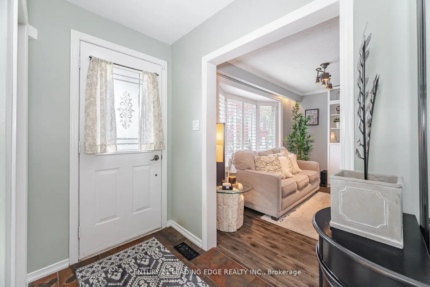Additional image 5 of 586 Curzon Avenue