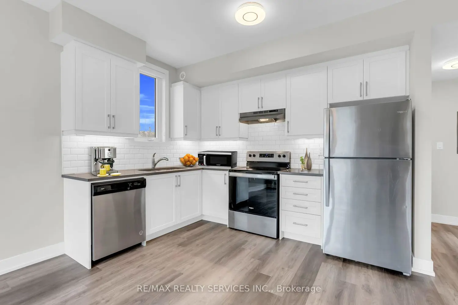 Additional image 11 of 1 Bond Crescent 5