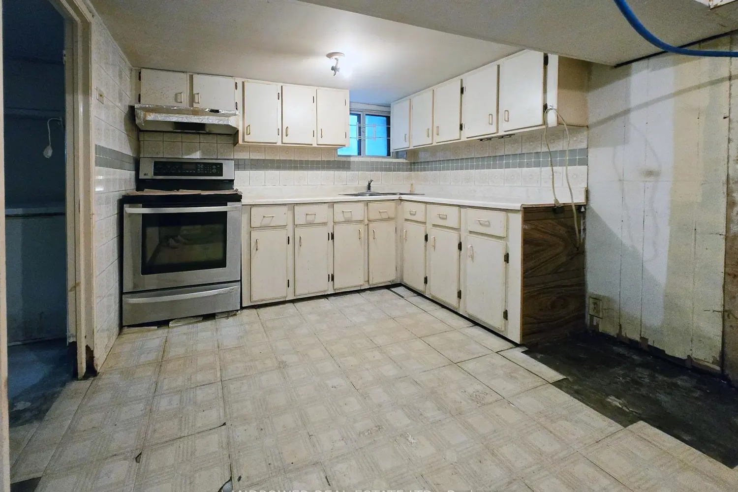Additional image 15 of 9 Saint Clarens Avenue