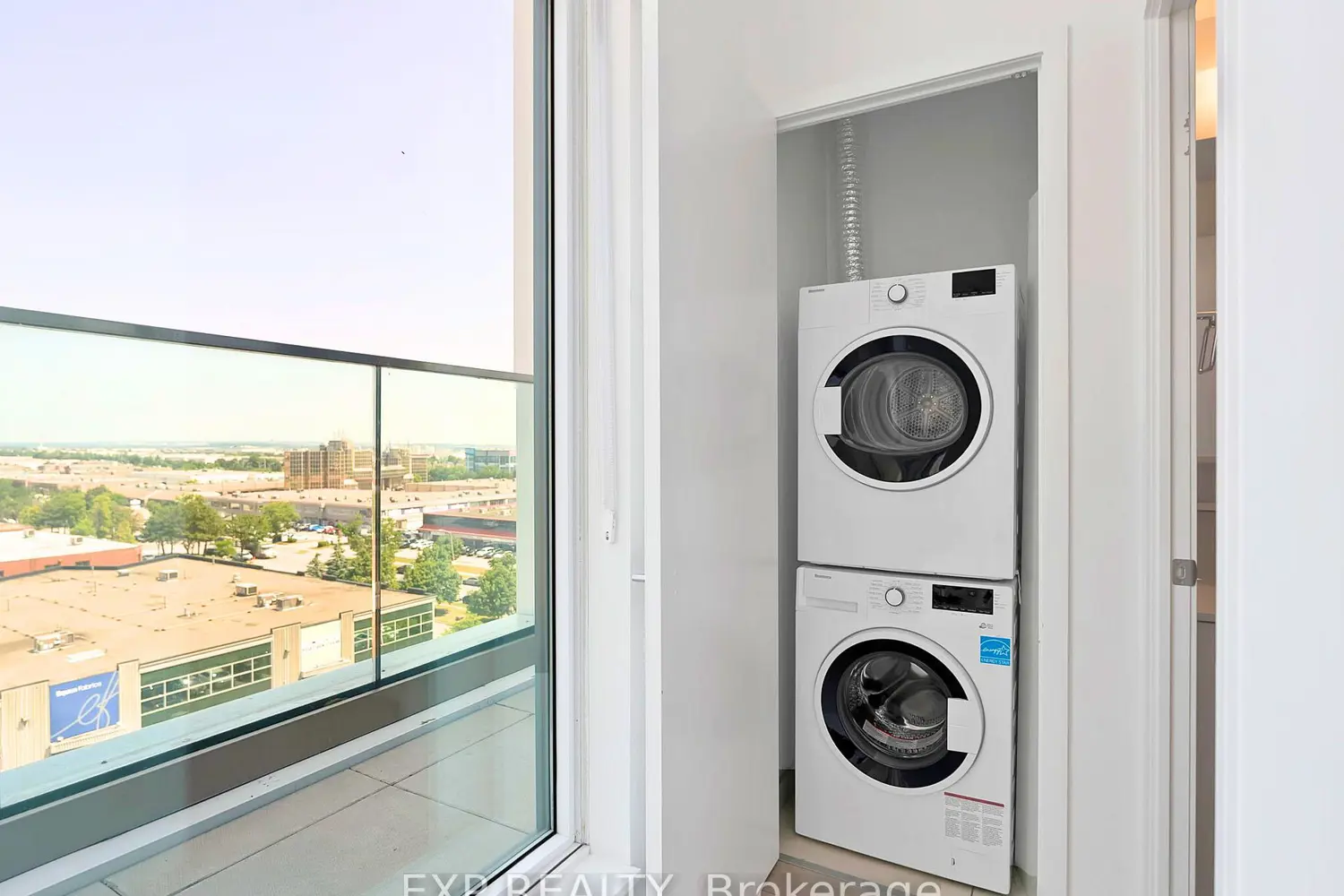 Additional image 14 of 950 Portage Parkway Unit 811