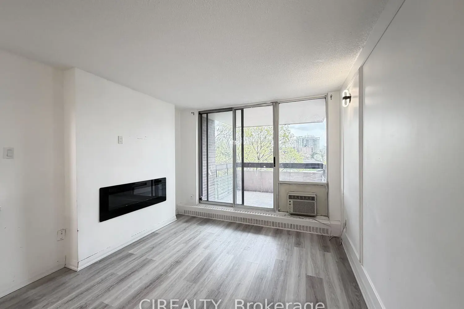 Additional image 5 of 1615 Bloor Street 411