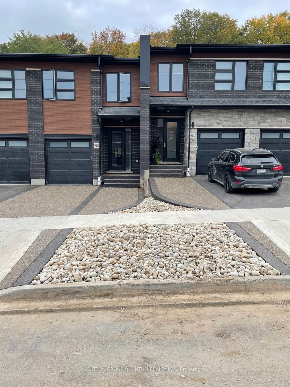 912 Robert Ferrie Drive, Kitchener, ON, N2R 1P2