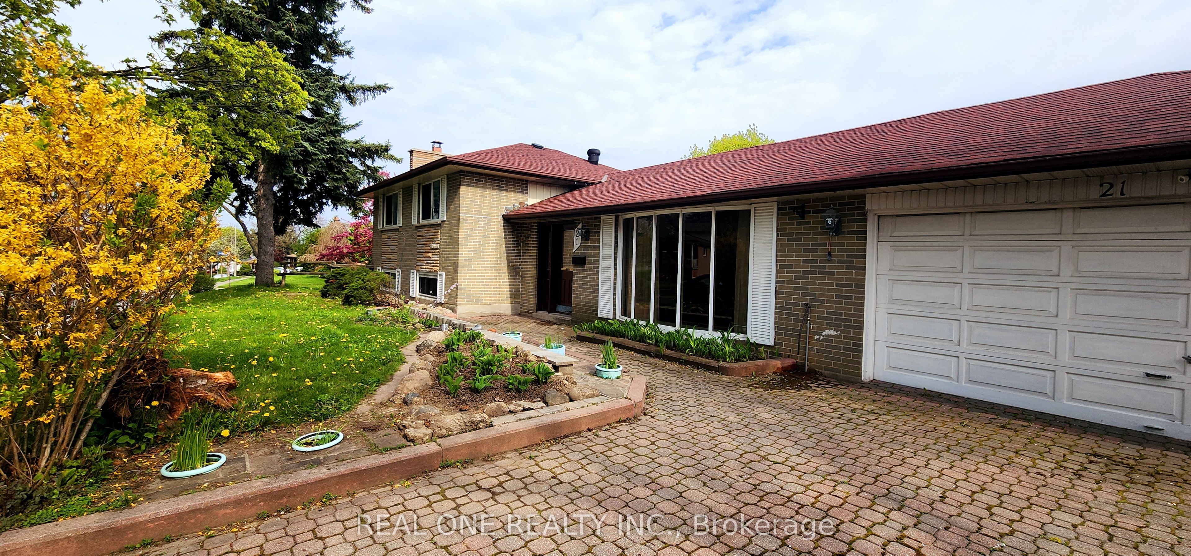 21 Pegasus Trail, Toronto, ON, M1G 3N3