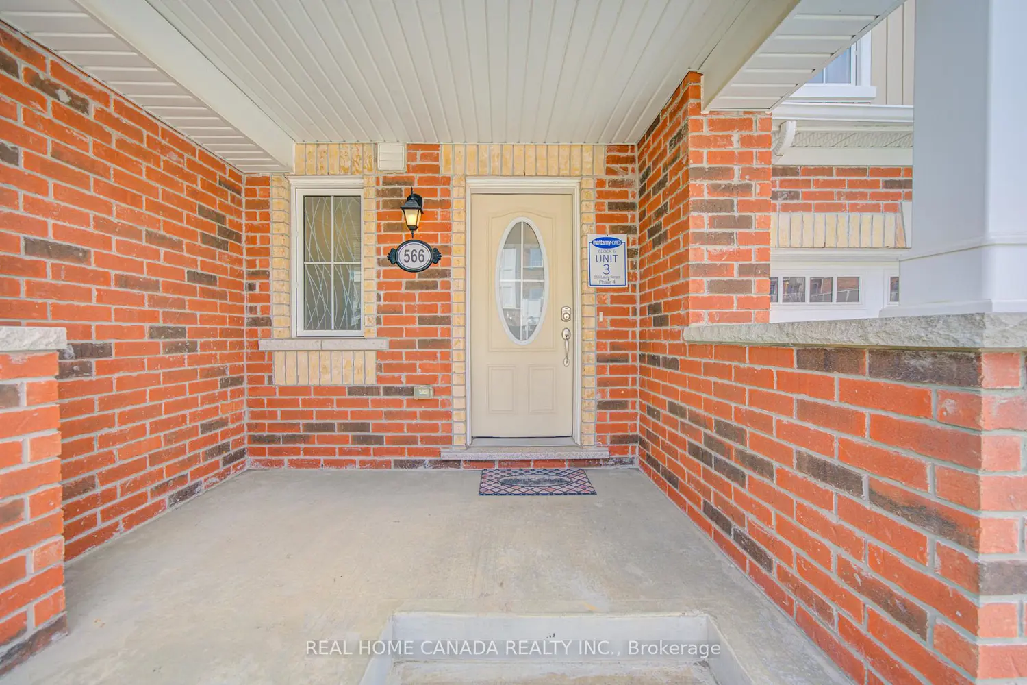 566 Laking Terrace