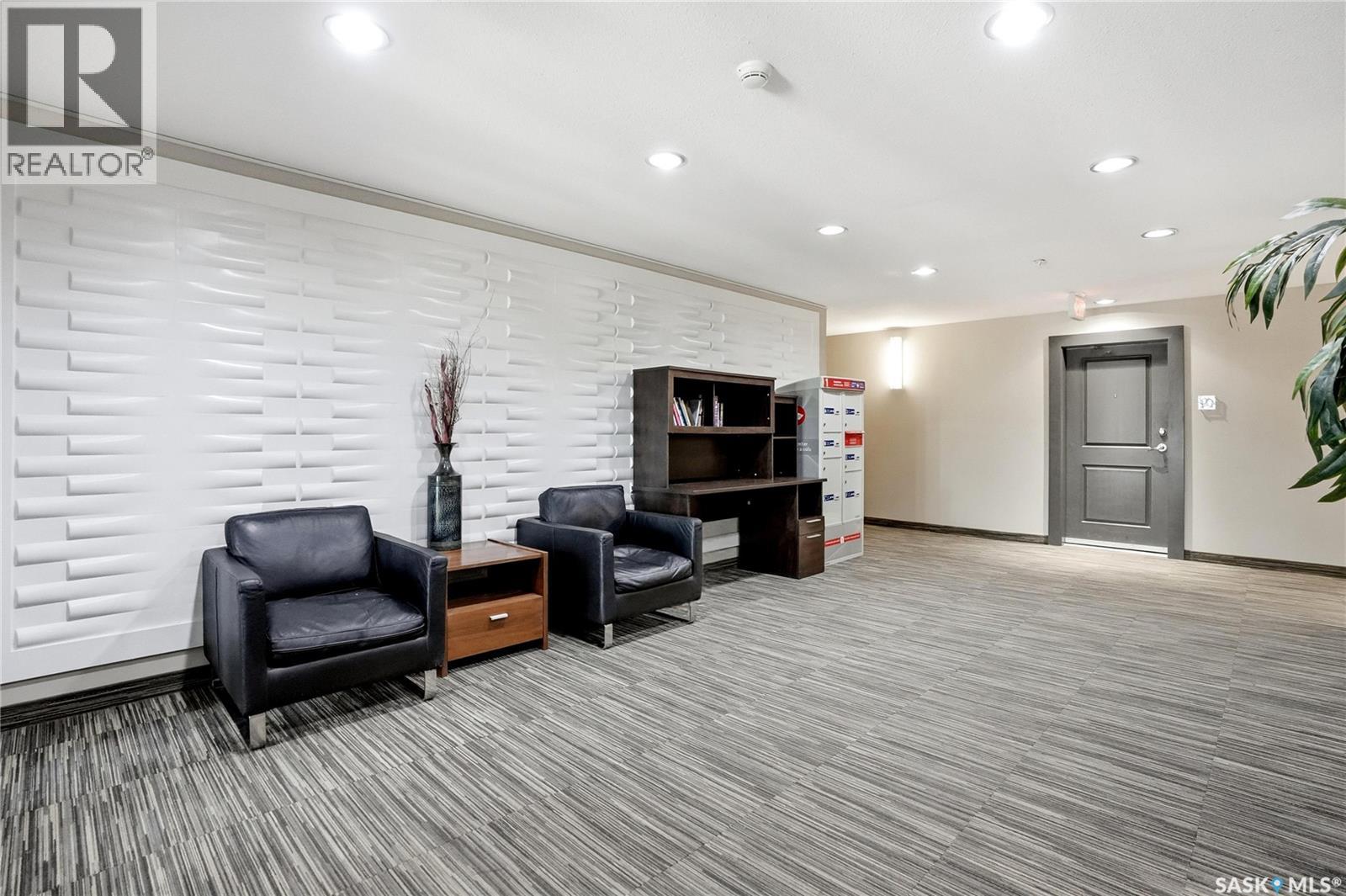 Additional image 5 of 209-1640 Dakota Drive, Regina, SK, S4Z0A4