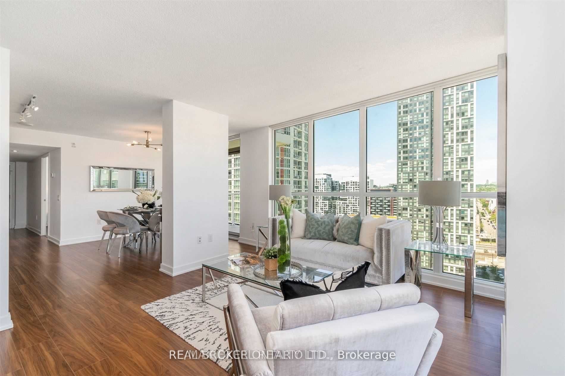 Additional image 4 of 2101-75 Queens Wharf Road, Toronto, ON, M5V 0J8