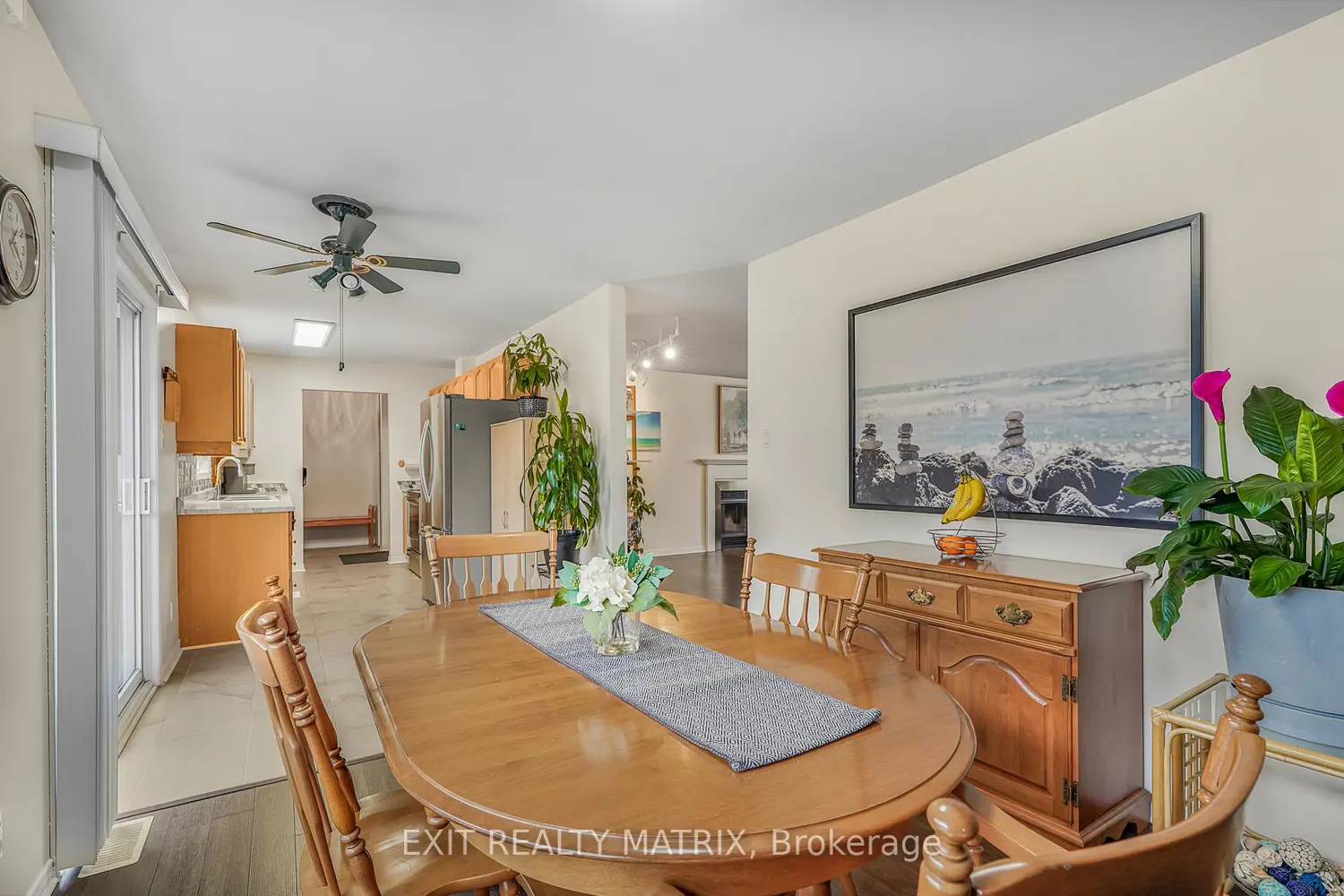 6454 Waterbury Lane photo 5