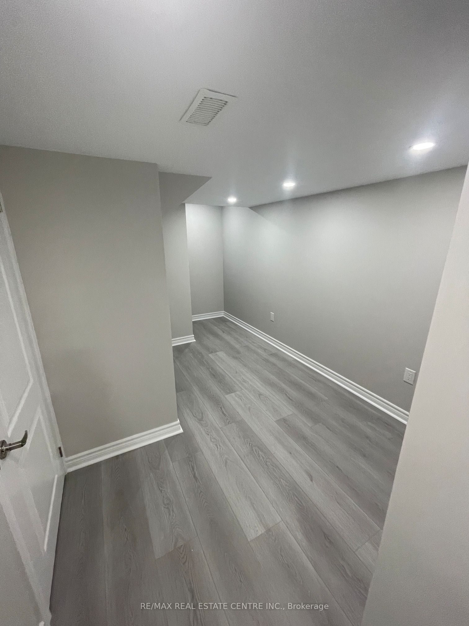 Additional image 6 of Bsmt-63 Allegro Drive, Brampton, ON, L6Y 0H8
