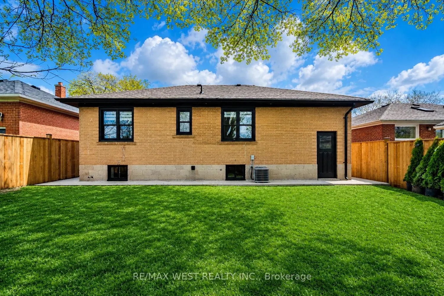 Additional image 14 of 48 Lloyd Manor Road