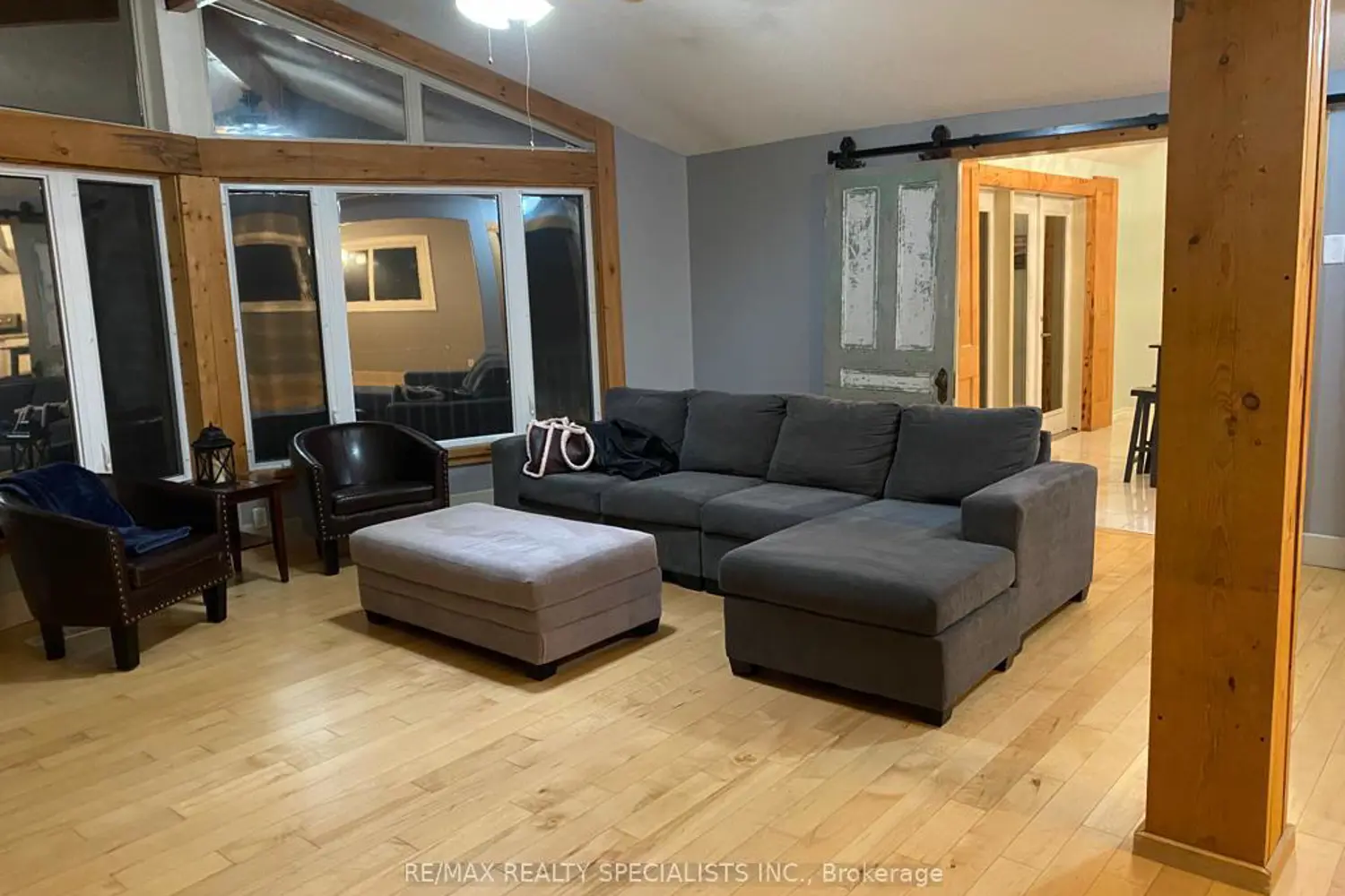236 Rutherford Road photo 3