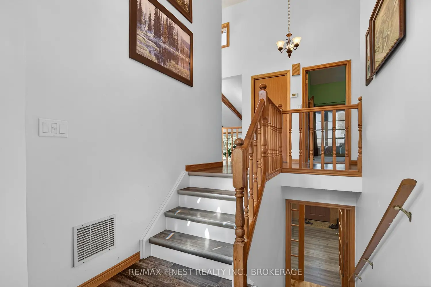 50 Reddick Road photo 3