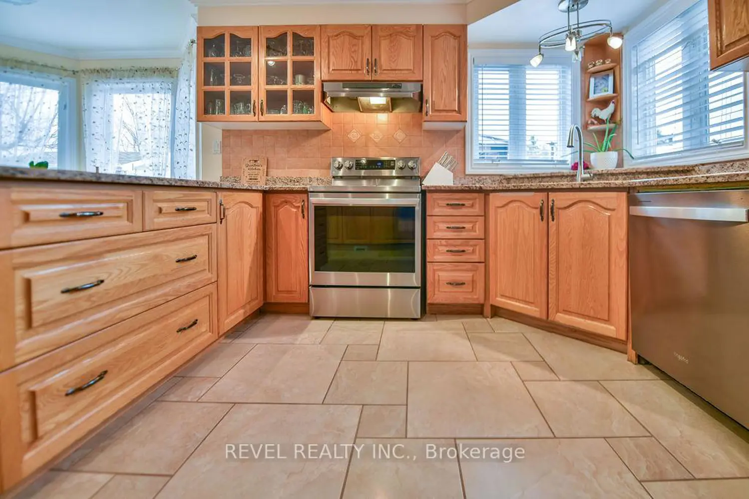 Additional image 5 of 800 Lavigne Boulevard