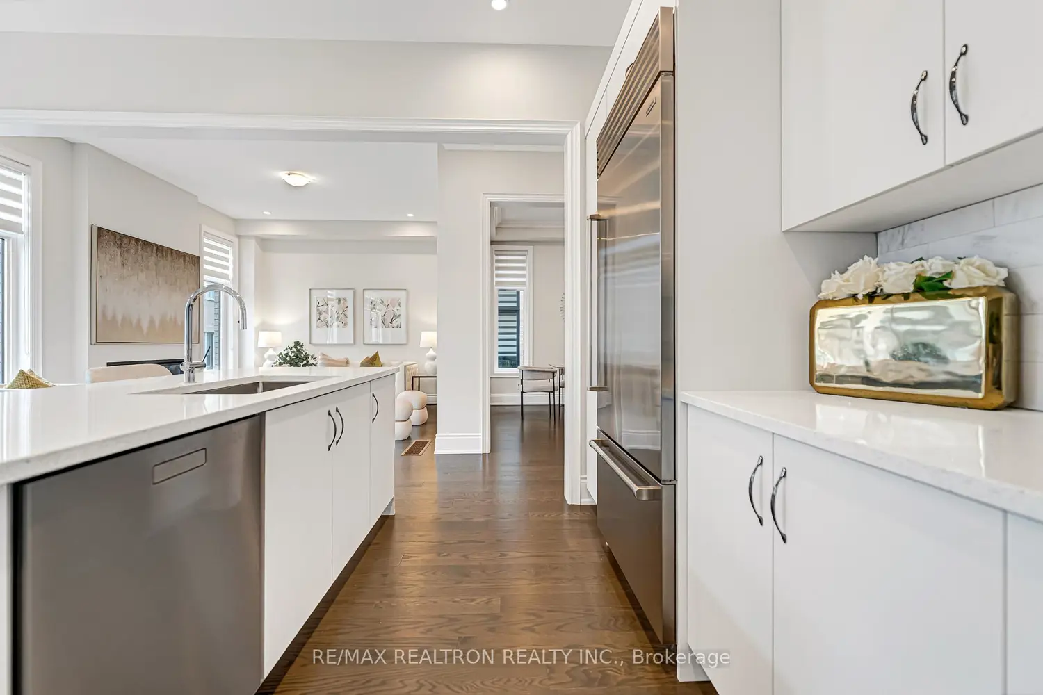 Additional image 6 of 7 Sweet Gale Crescent