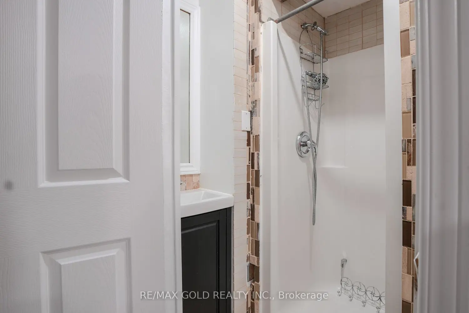 Additional image 13 of 7059 Fairmeadow Crescent