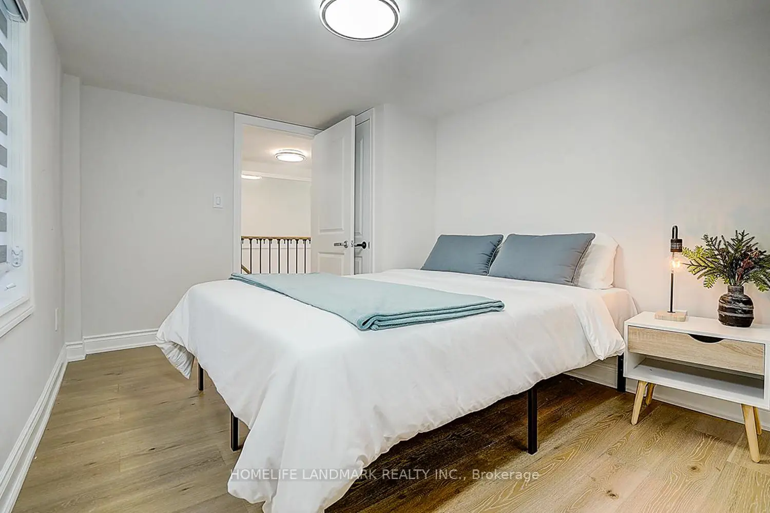 Additional image 17 of 18846 Leslie Street