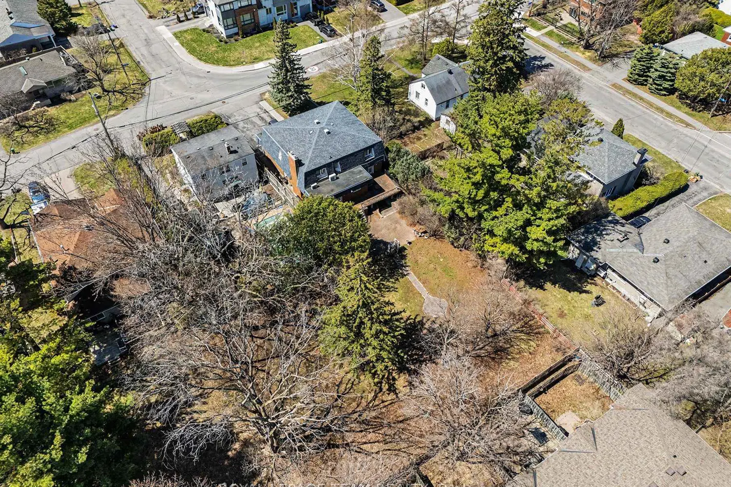 Additional image 13 of 429 Ancaster Avenue