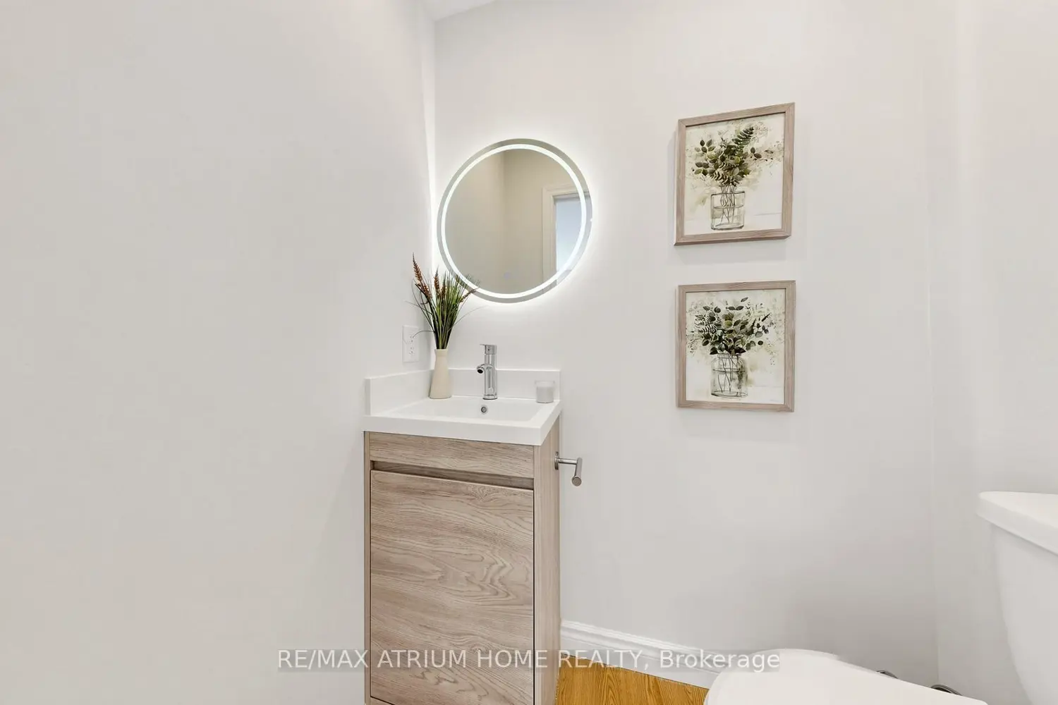 Additional image 6 of 13 Applegate Crescent