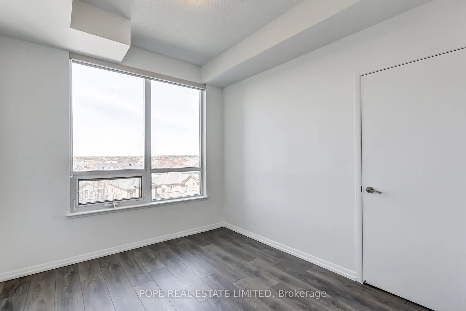 Additional image 10 of 540 Bur Oak Avenue 520