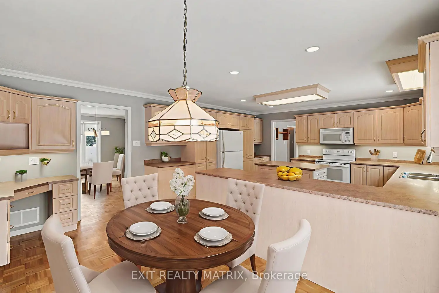 8329 Rodney Farm Drive photo 4
