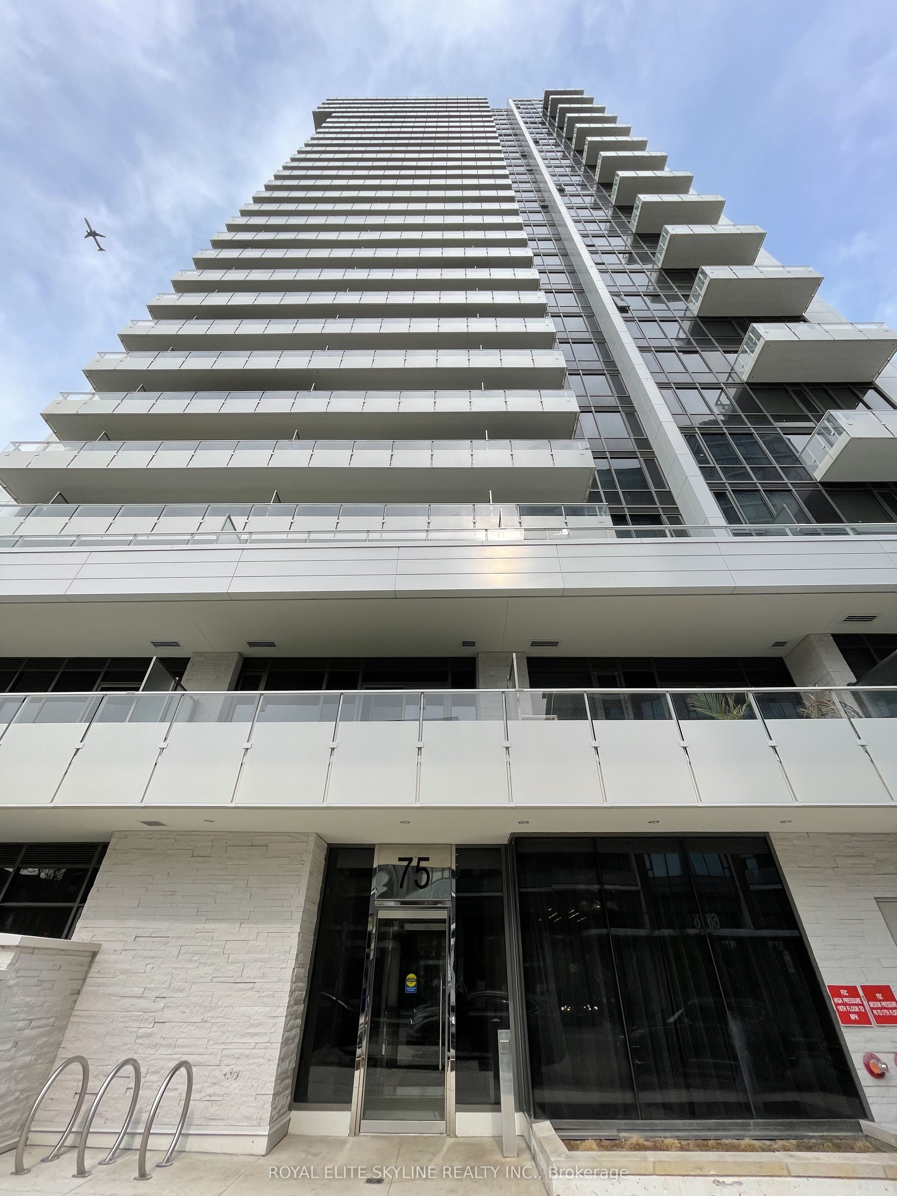 1907-75 Canterbury Place, Toronto, ON, M2N 2N1