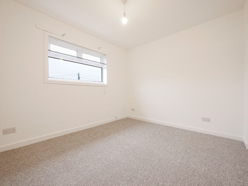 Additional image 8 of 2 bed terraced house to rentBrownhill Street, Charleston, Dundee DD2