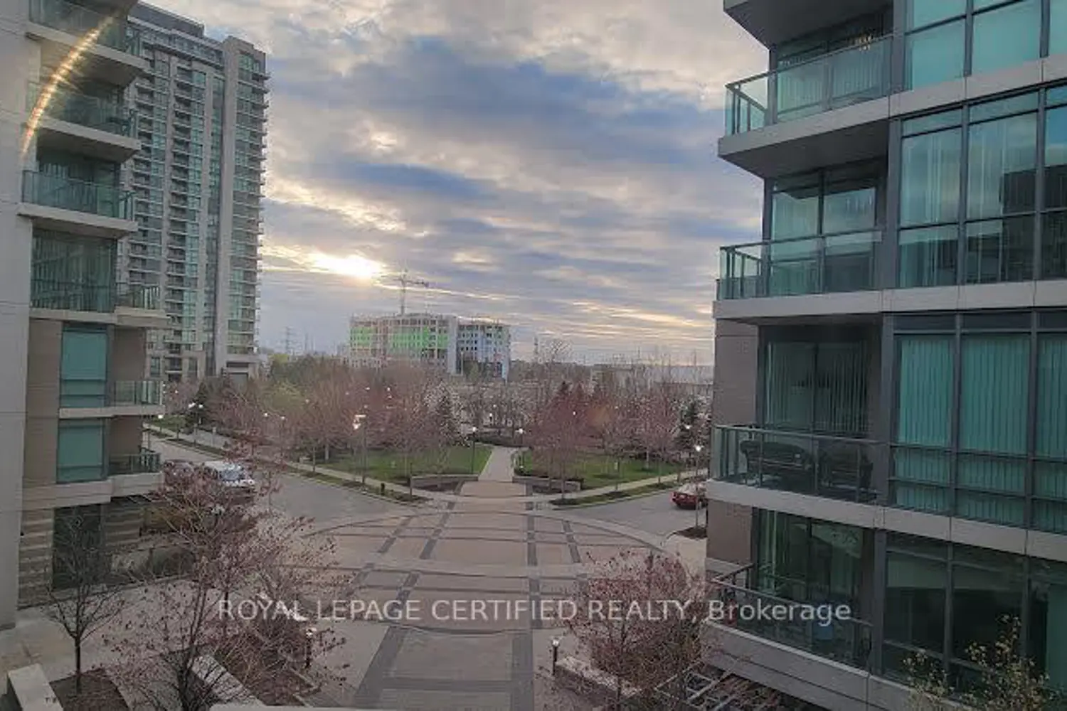 Additional image 3 of 205 Sherway Gardens 2302