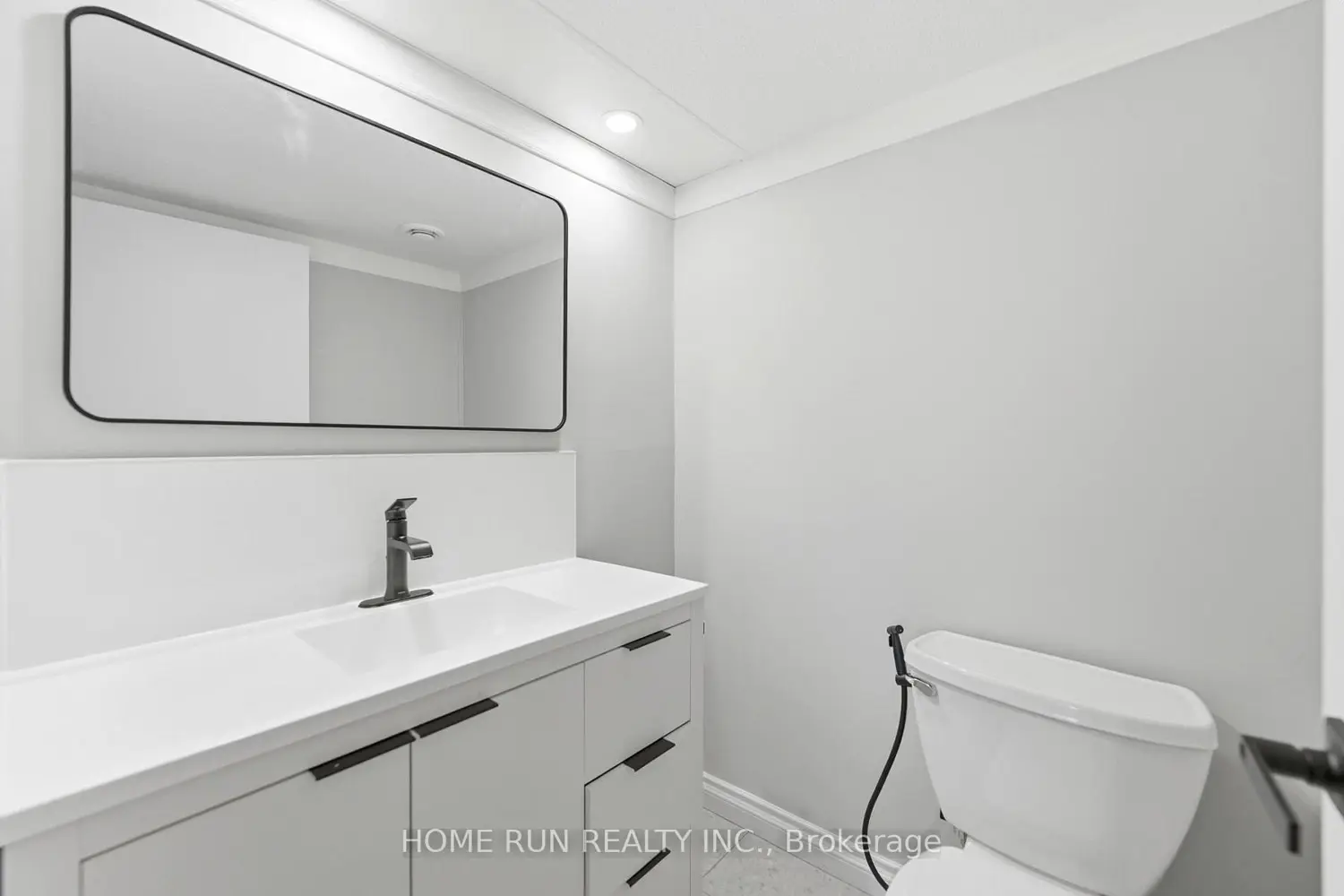 Additional image 12 of 151 Bay Street 104