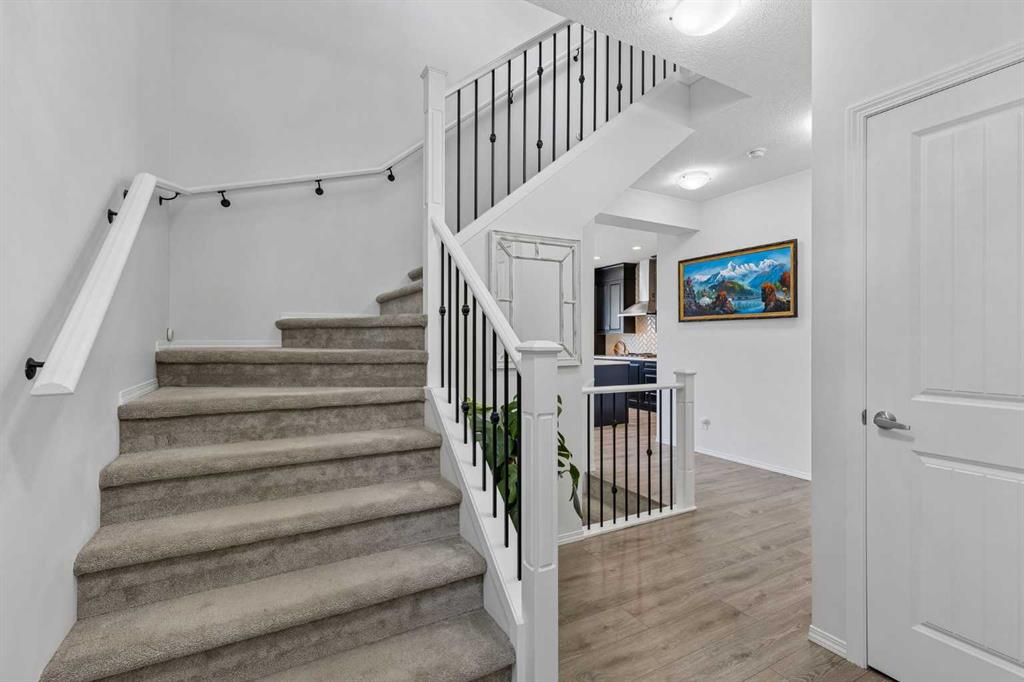 Additional image 3 of 159 Belmont Terrace SW, Calgary, AB, T2X 4X2