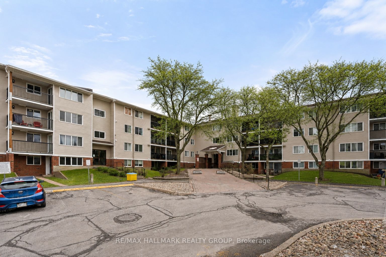 315-6532 Bilberry Drive, Ottawa, ON, K1C 4N9